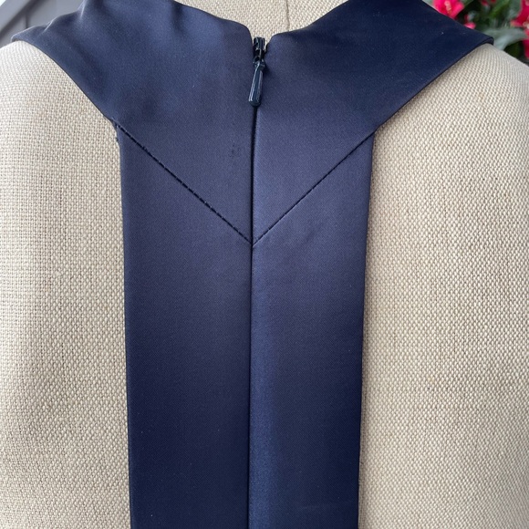 Theia gown - Picture 7 of 11